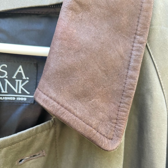 Jos. A. Bank Trenchcoat w/removable Wool Lining - Picture 6 of 7